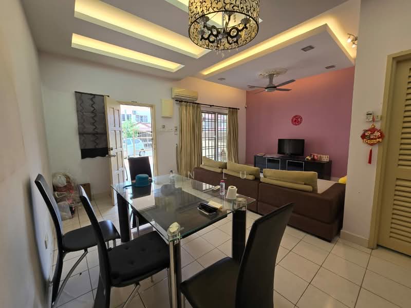 2-storey Terraced House for Sale in Kajang (Selangor) - Ken Lu - Living Room - PropertyGuru.com.my