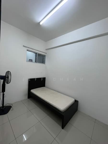 Kondominium untuk Dijual di Mahkota Garden - Jeff Cheah - Bedroom - PropertyGuru.com.my