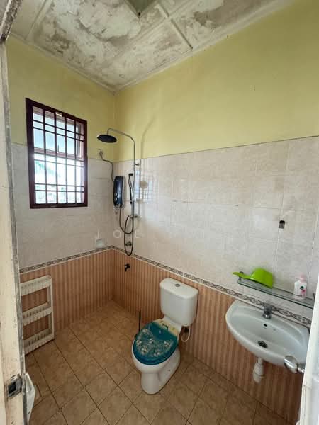 1-storey Terraced House for Sale in Skudai (Johor) - Joe Loh - Bathroom - PropertyGuru.com.my