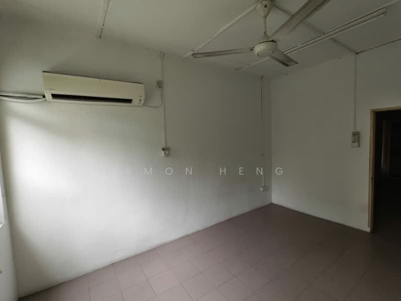 Shop / Office for Rent in Kuchai Lama (Kuala Lumpur) - Damon Heng - Interior - PropertyGuru.com.my