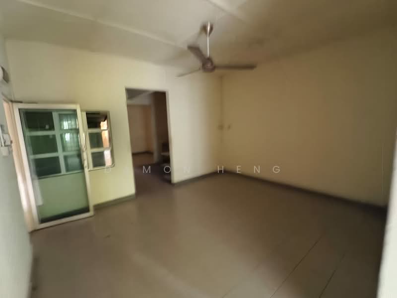 Shop / Office for Rent in Kuchai Lama (Kuala Lumpur) - Damon Heng - Living Room - PropertyGuru.com.my