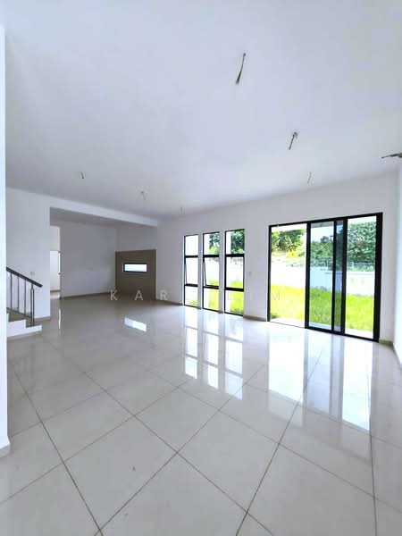 2-storey Terraced House for Sale in Taman Desa Tebrau (Tebrau) - Karl Lim - Living Room - PropertyGuru.com.my