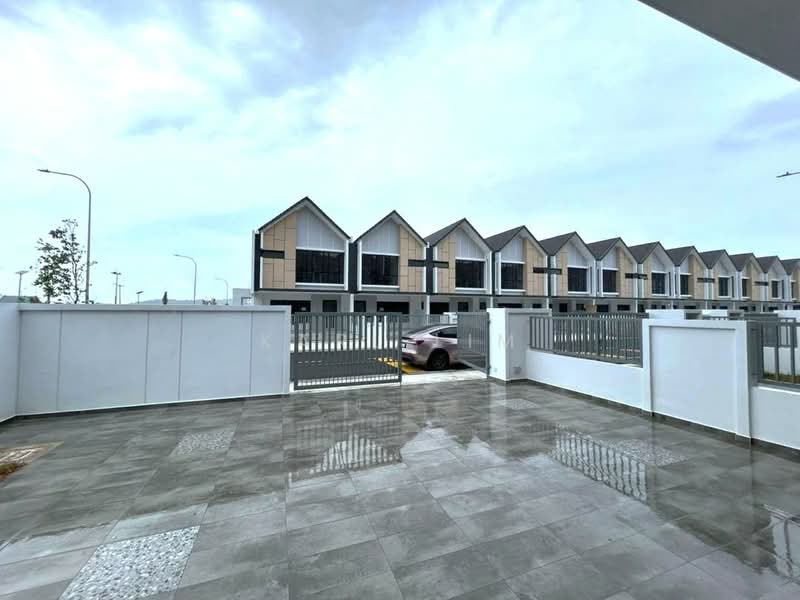 2-storey Terraced House for Sale in Taman Desa Tebrau (Tebrau) - Karl Lim - Exterior - PropertyGuru.com.my