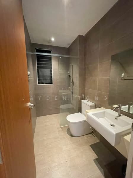 Servis Apartment untuk Disewa di Citizen @ Old Klang Road - Jayden Tong - Bathroom - PropertyGuru.com.my
