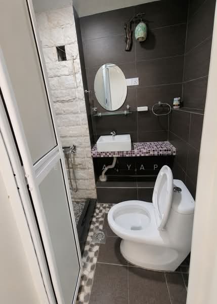 3-storey Terraced House for Sale in Selangor (Gombak) - Elisa Yap - Bathroom - PropertyGuru.com.my