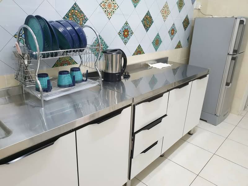 Kondominium untuk Disewa di Platinum Lake PV 13 - Yanny Siow - Kitchen - PropertyGuru.com.my