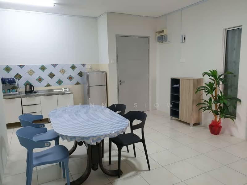 Kondominium untuk Disewa di Platinum Lake PV 13 - Yanny Siow - Kitchen - PropertyGuru.com.my