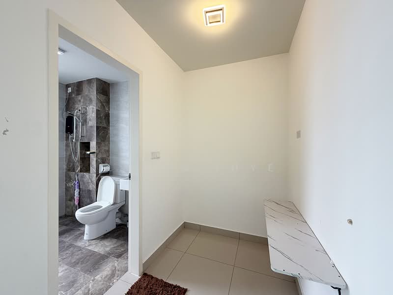 Rumah Teres 2 Tingkat untuk Dijual di Johor Bahru (Johor) - Lywen Thye - Bathroom - PropertyGuru.com.my