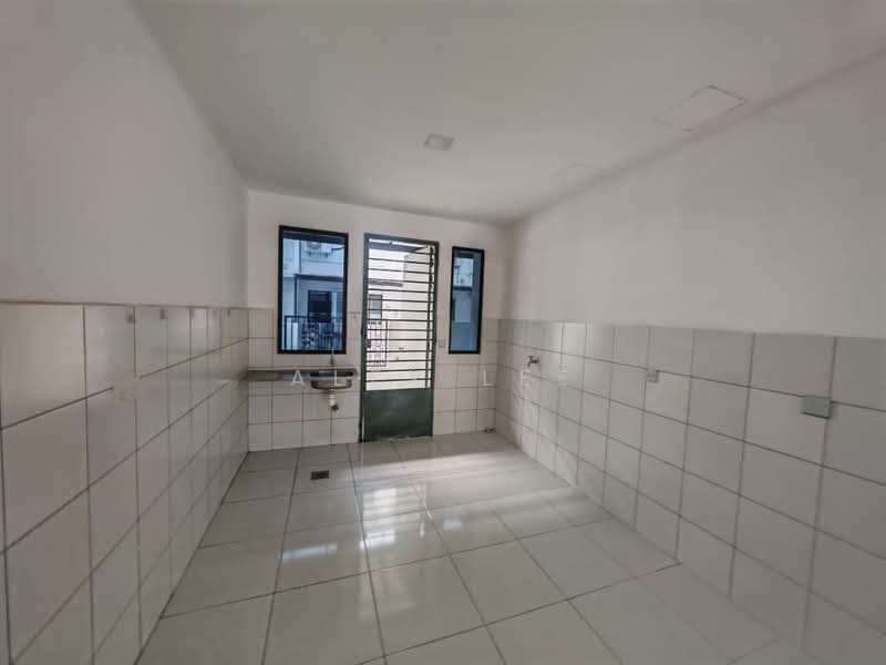 Terraced House for Rent in Rawang (Selangor) - Alex Lee - Kitchen - PropertyGuru.com.my