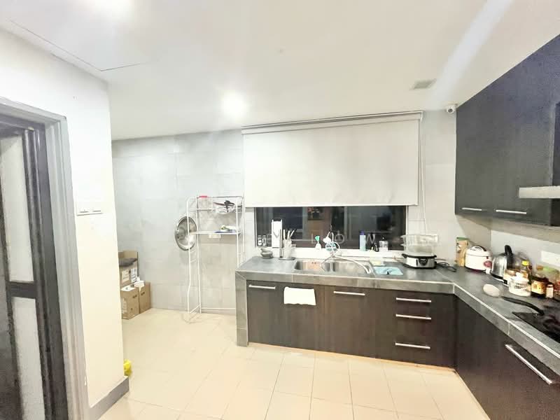 2-storey Terraced House for Sale in Kota Emerald (Rawang) - Alice Low - Kitchen - PropertyGuru.com.my