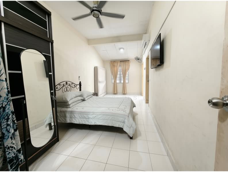 Rumah Teres 3 Tingkat untuk Dijual di Bandar Putra (Kulai) - Niyaz Roslan - PropertyGuru.com.my