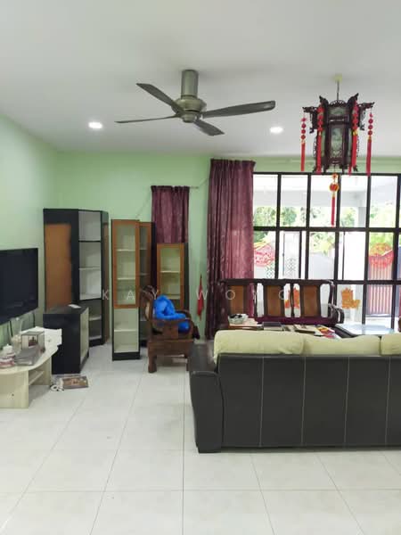 Rumah Berkembar untuk Dijual di Fettes Park (Tanjung Tokong) - Kay Wong - Living Room - PropertyGuru.com.my