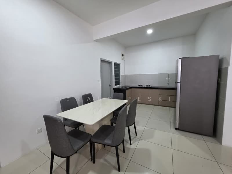 Servis Apartment untuk Dijual di Palm Garden - Gerald Peski - Kitchen - PropertyGuru.com.my