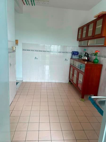 Condominium for Sale at Selesa Puteri Condominium - Zoey Lee - Kitchen - PropertyGuru.com.my