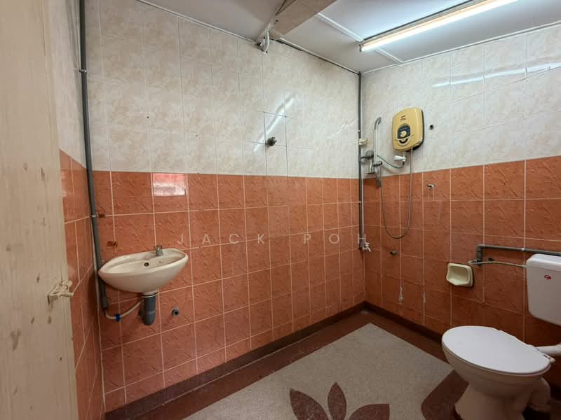 2-storey Terraced House for Sale in Taman Pakatan Jaya (Tambun) - Jack Poh - Bathroom - PropertyGuru.com.my
