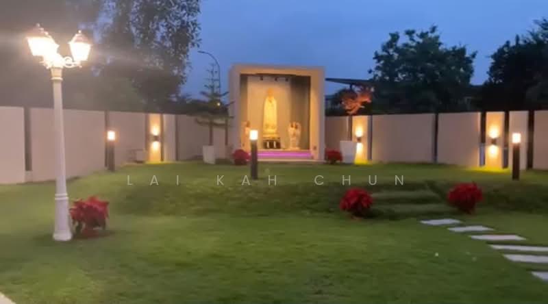 Bungalow House for Sale in Taman Pelangi Heights (Mantin) - Lai Kah Chun - Garden - PropertyGuru.com.my