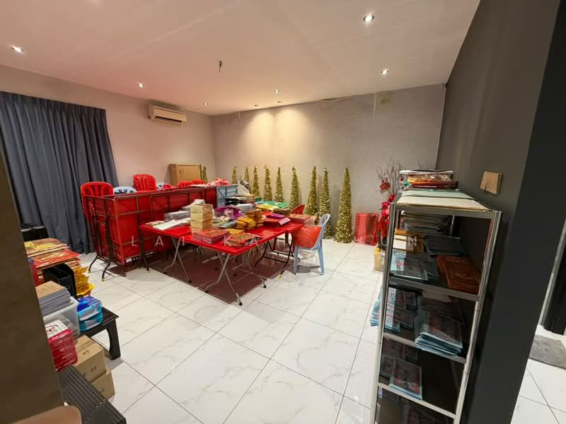 Bungalow House for Sale in Taman Pelangi Heights (Mantin) - Lai Kah Chun - Interior - PropertyGuru.com.my