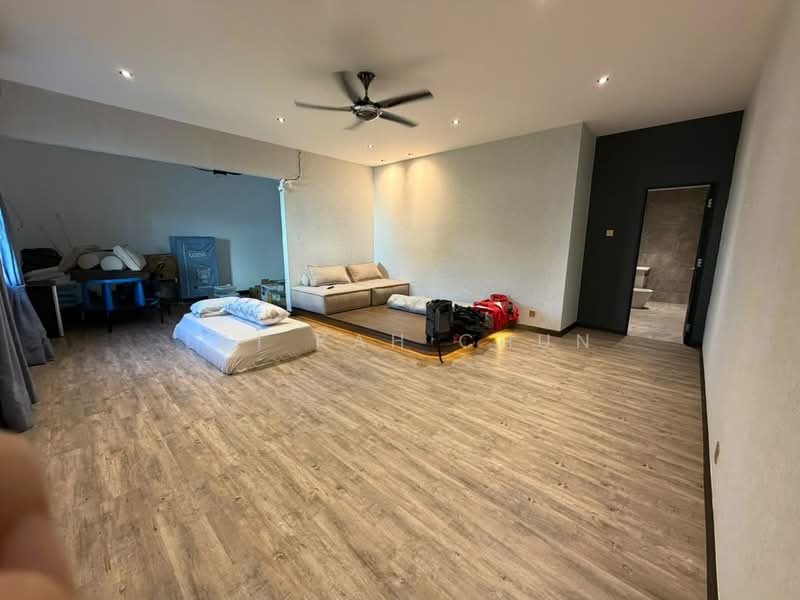 Bungalow House for Sale in Taman Pelangi Heights (Mantin) - Lai Kah Chun - Living Room - PropertyGuru.com.my
