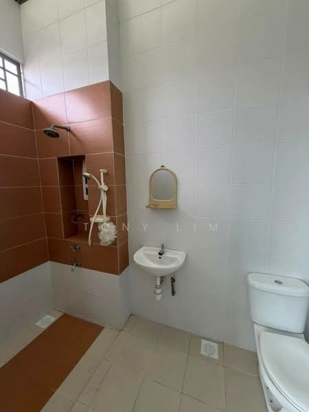 Condominium for Rent at The Seed Taman Sutera Utama - Tony Lim - Bathroom - PropertyGuru.com.my