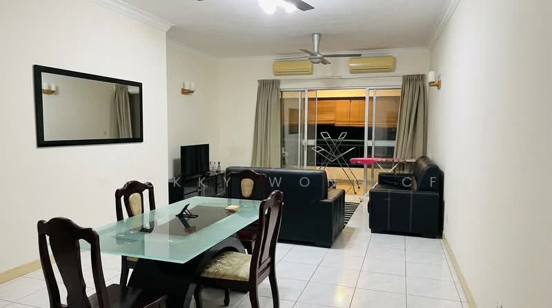 Condominium for Sale at Seri Maya Condominium - Vickky Wong CF - Living Room - PropertyGuru.com.my