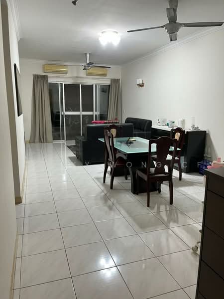 Condominium for Sale at Seri Maya Condominium - Vickky Wong CF - Living Room - PropertyGuru.com.my