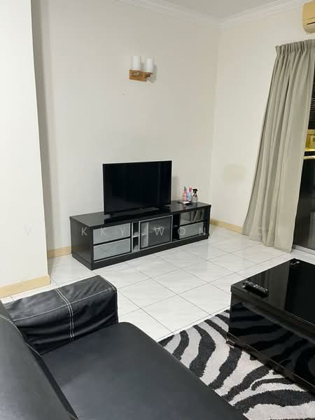 Condominium for Sale at Seri Maya Condominium - Vickky Wong CF - Living Room - PropertyGuru.com.my