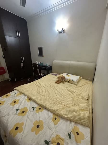 Condominium for Sale at Seri Maya Condominium - Vickky Wong CF - Bedroom - PropertyGuru.com.my