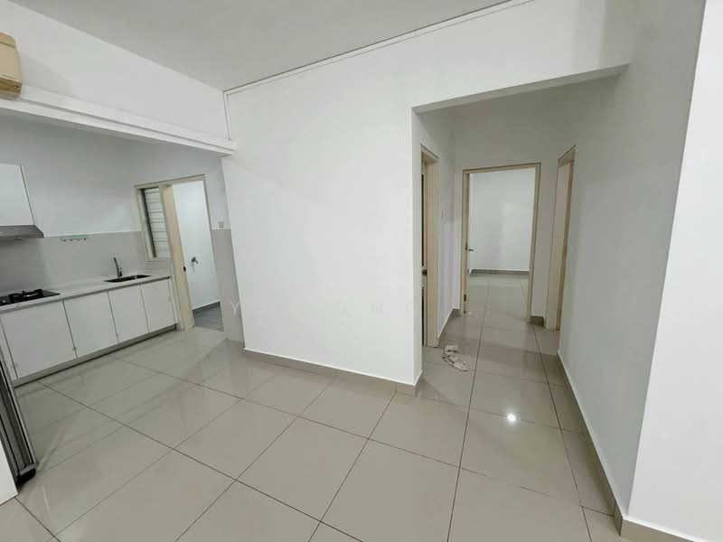 Apartment for Sale at Idaman Residence - Yucong . - Kitchen - PropertyGuru.com.my