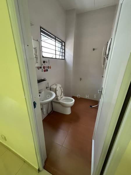 2-storey Terraced House for Sale in Taman Desa (Kuala Lumpur) - Nicole Chen - Bathroom - PropertyGuru.com.my