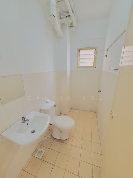 Apartment for Sale at Sri Lavender Apartment - Calvin Kok - Bathroom - PropertyGuru.com.my