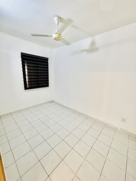 Apartment for Sale at Sri Lavender Apartment - Calvin Kok - Interior - PropertyGuru.com.my