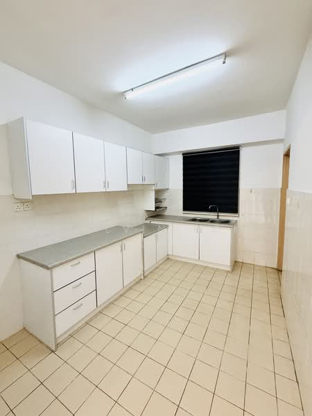 Apartment for Sale at Sri Lavender Apartment - Calvin Kok - Kitchen - PropertyGuru.com.my