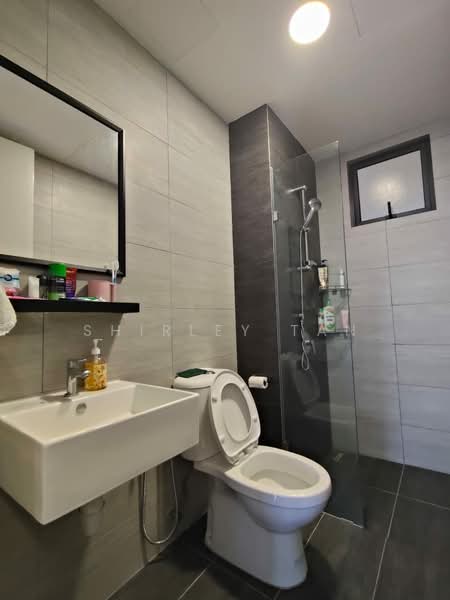 Servis Apartment untuk Dijual di Suria Garden - Shirley Tan - Bathroom - PropertyGuru.com.my