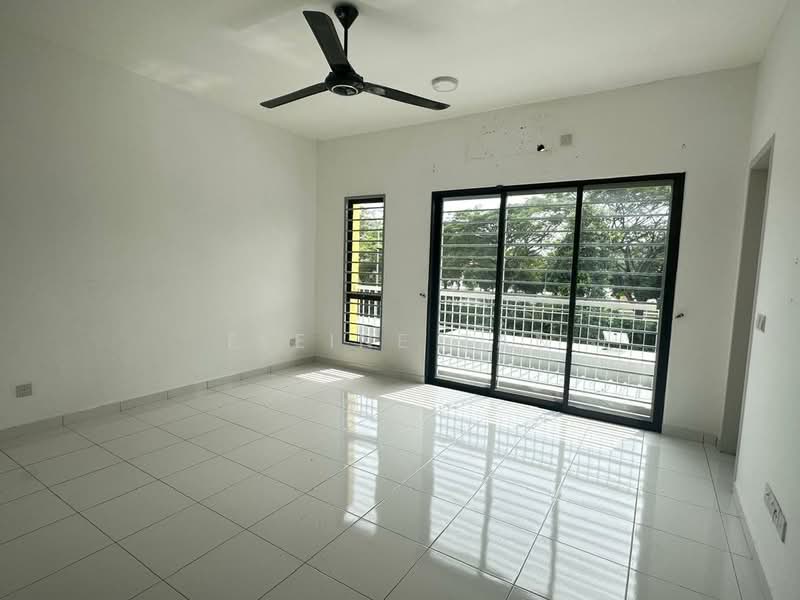 2-storey Terraced House for Sale in Shah Alam (Selangor) - Eleine Tan - Balcony - PropertyGuru.com.my