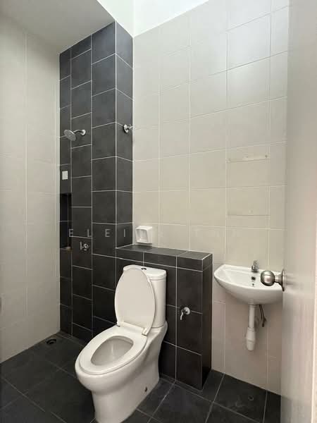 2-storey Terraced House for Sale in Shah Alam (Selangor) - Eleine Tan - Bathroom - PropertyGuru.com.my
