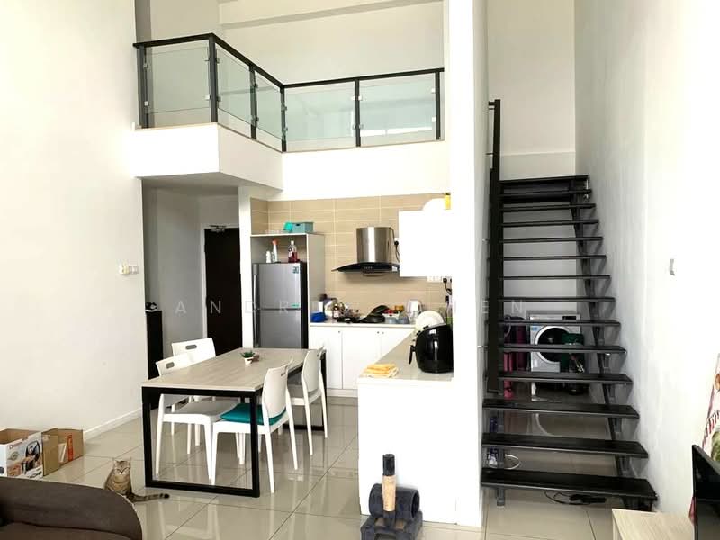 Kediaman Servis untuk Dijual di D'Latour - Andrew Chen - Kitchen - PropertyGuru.com.my