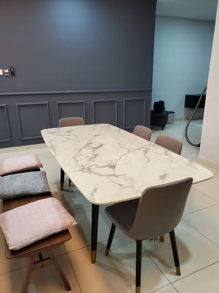 Kondominium untuk Disewa di Vivo Residential Suites - Melody Soong - Dining Room - PropertyGuru.com.my