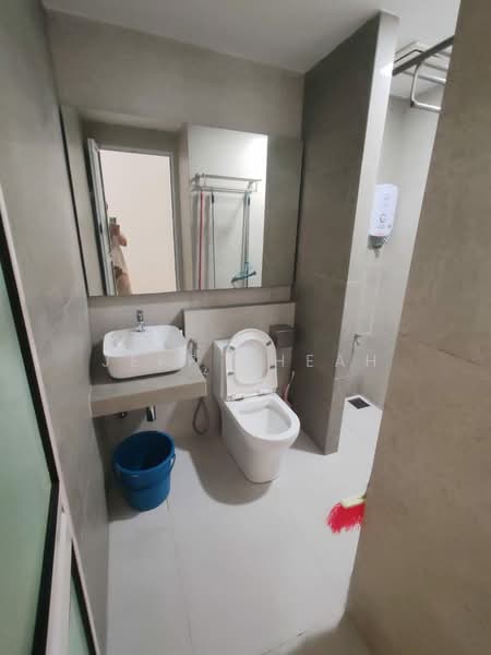 Kondominium untuk Disewa di Evergreen Park Acorn & Hazel - Jeff Cheah - Bathroom - PropertyGuru.com.my