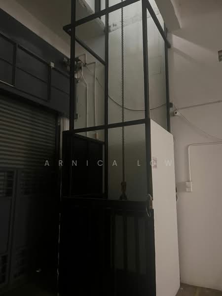 Factory for Rent in Taman Perindustrian Bukit Serdang (Seri Kembangan) - Arnica Low - PropertyGuru.com.my