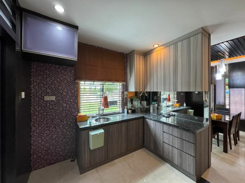 Rumah Teres 3 Tingkat untuk Dijual di Kulai (Johor) - Zoey Lee - Kitchen - PropertyGuru.com.my