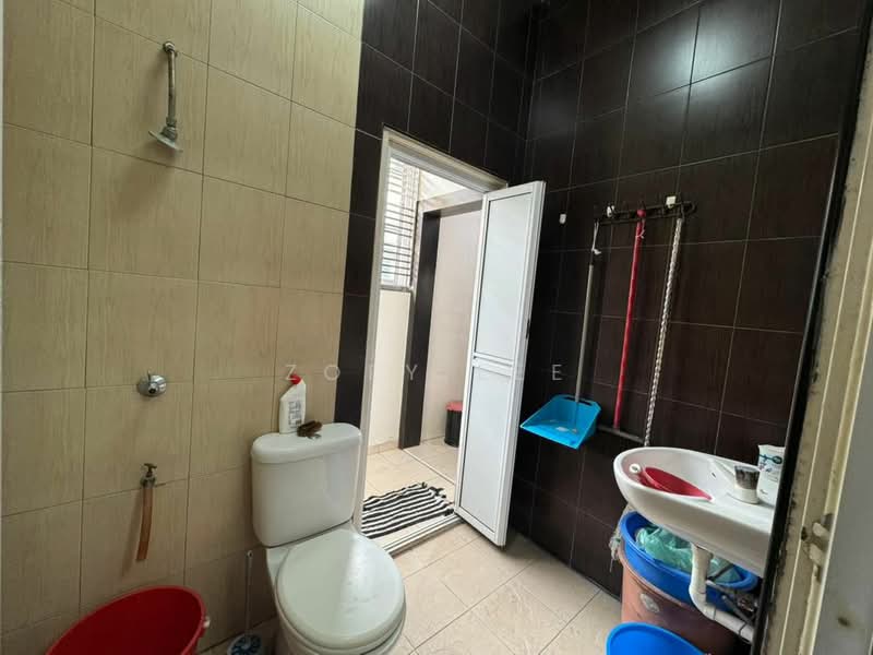 Rumah Teres 3 Tingkat untuk Dijual di Kulai (Johor) - Zoey Lee - Bathroom - PropertyGuru.com.my
