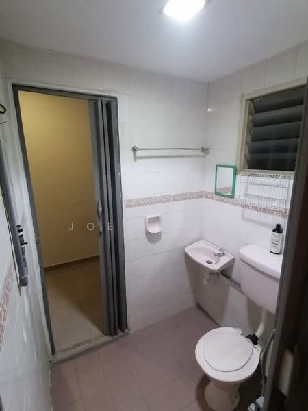 Rumah Teres 2 Tingkat untuk Dijual di TAMAN PUCHONG UTAMA (Puchong) - Joey Wong - Bathroom - PropertyGuru.com.my