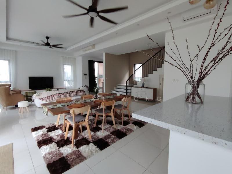 Zero-Lot Bungalow for Rent in Banting (Selangor) - Alice Wong - Living Room - PropertyGuru.com.my