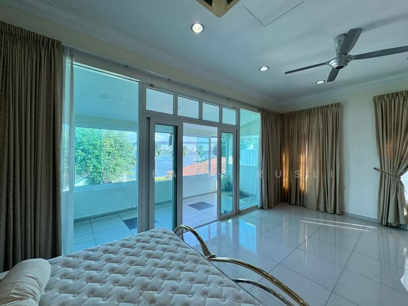 Bungalow for Sale in Taman Stulang Laut (Johor Bahru) - Amir Faris Rusli - PropertyGuru.com.my