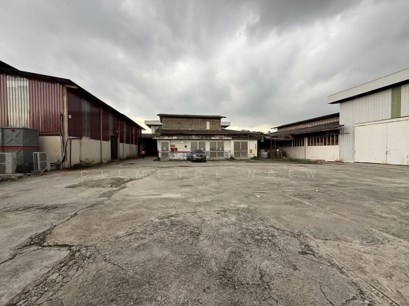 Gudang untuk Dijual di Seksyen 51 (Petaling Jaya) - Clemence Ngew - PropertyGuru.com.my