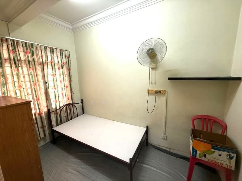 Bungalow House for Sale in Taman Bukit Rinting (Masai) - Karl Lim - Bedroom - PropertyGuru.com.my
