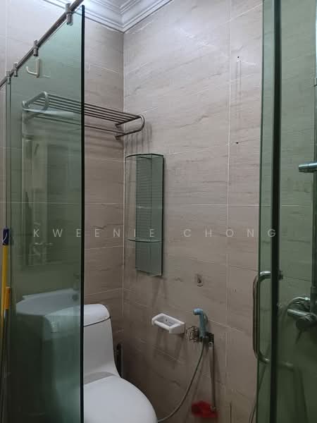 Kondominium untuk Disewa di Corinthian Condominium - Kweenie Chong - Bathroom - PropertyGuru.com.my