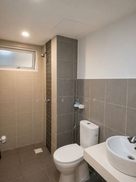 Condominium for Sale at First Residence (Residensi Unggul) - Jack Yap - Bathroom - PropertyGuru.com.my
