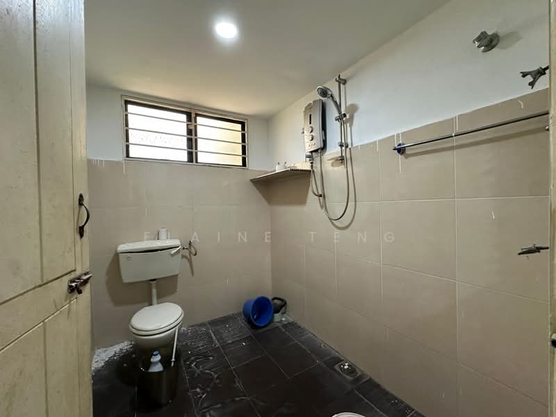 1-storey Terraced House for Sale in Taman Klang Jaya (Klang) - Elaine Teng - Bathroom - PropertyGuru.com.my