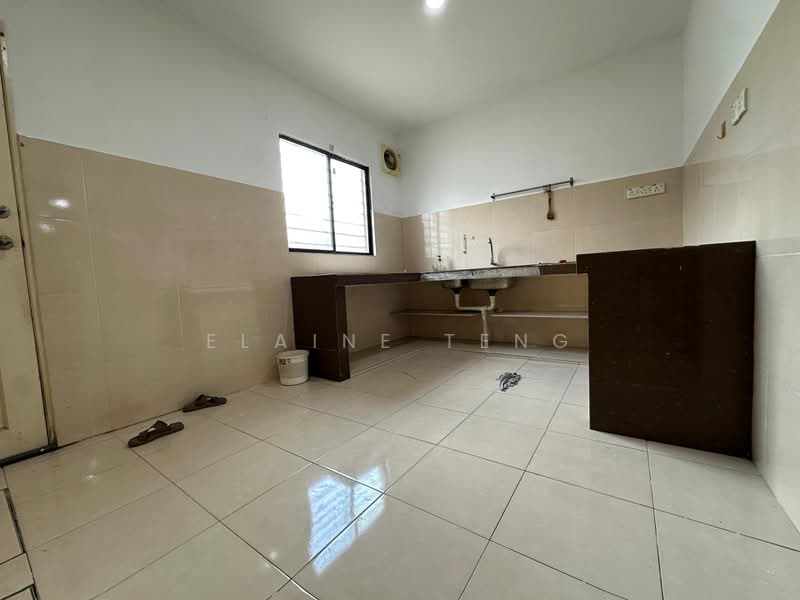 1-storey Terraced House for Sale in Taman Klang Jaya (Klang) - Elaine Teng - Kitchen - PropertyGuru.com.my